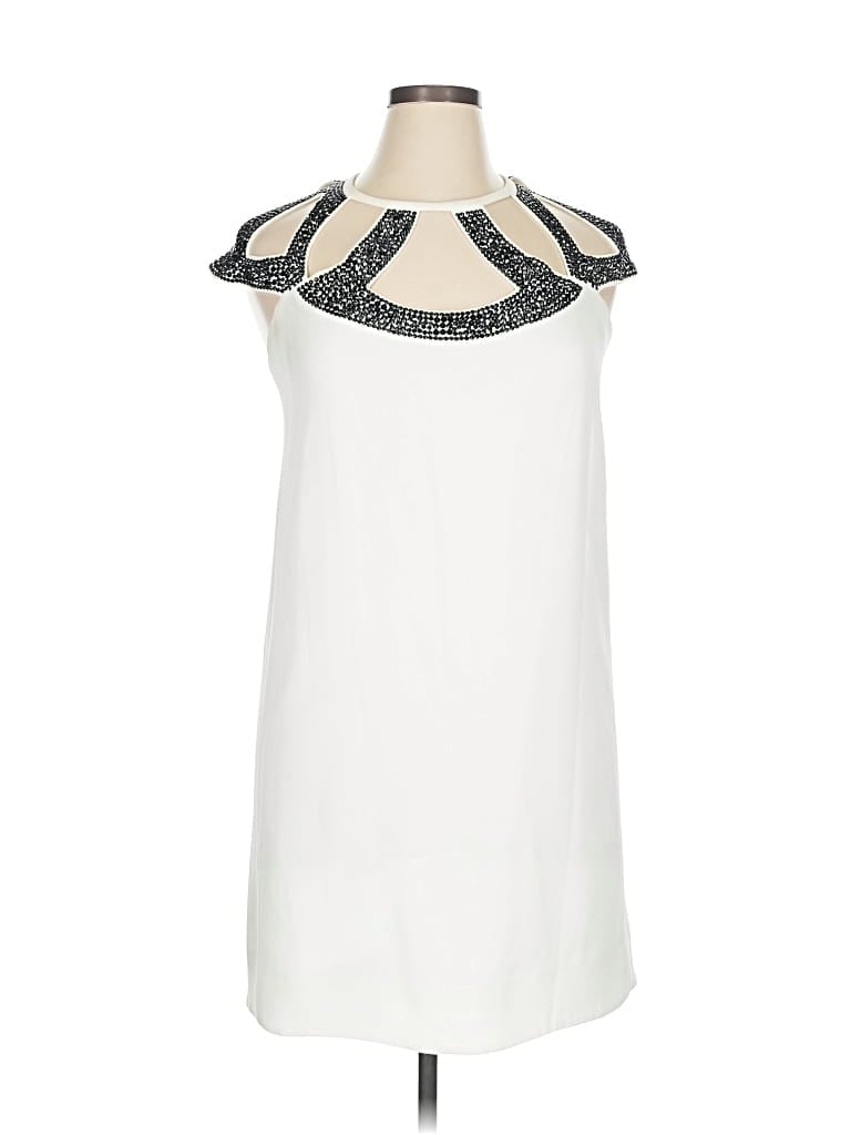 Pre-owned Diane Von Furstenberg Cocktail Dress In White