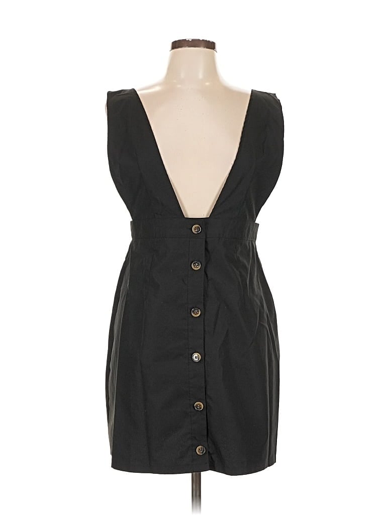 Pre-owned Boohoo Casual Dress In Black