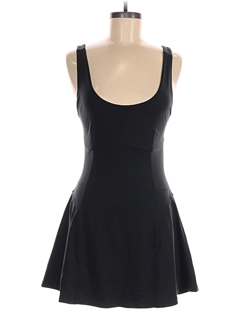 Pre-owned Girlfriend Collective Romper In Black