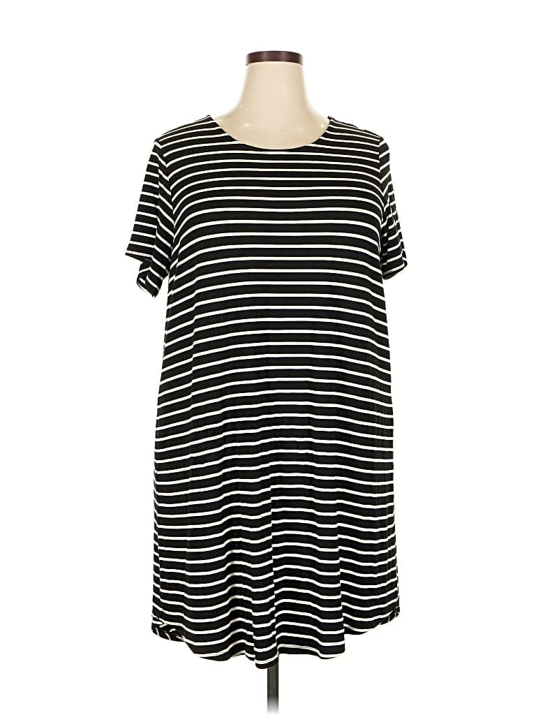 Pre-owned T Tahari Casual Dress In Black