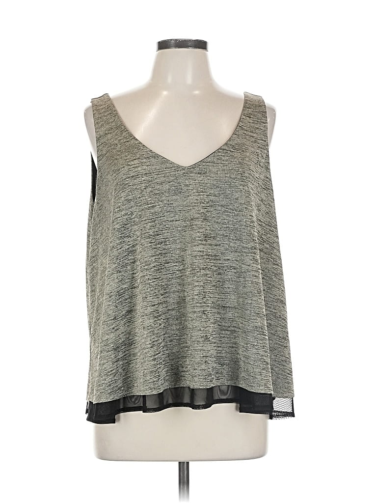 Pre-owned Torrid Sleeveless T-shirt In Gray