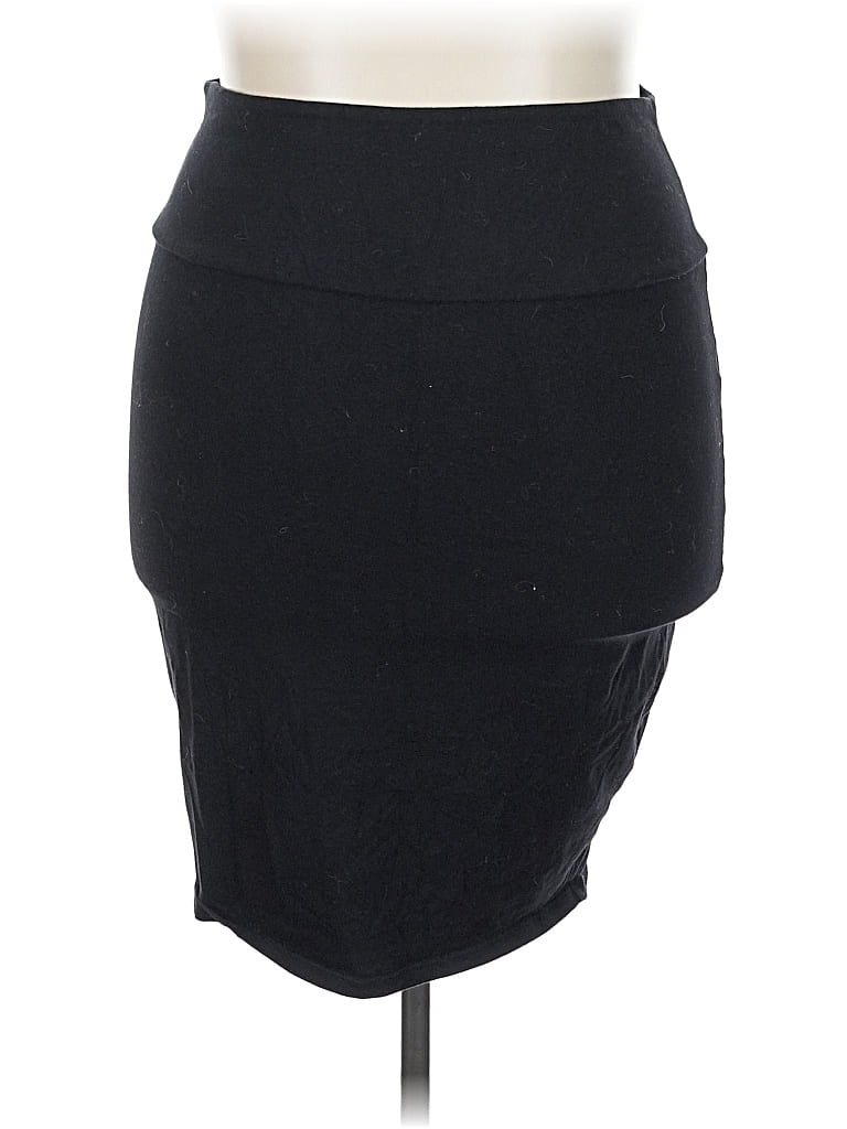 Pre-owned Torrid Formal Skirt In Black