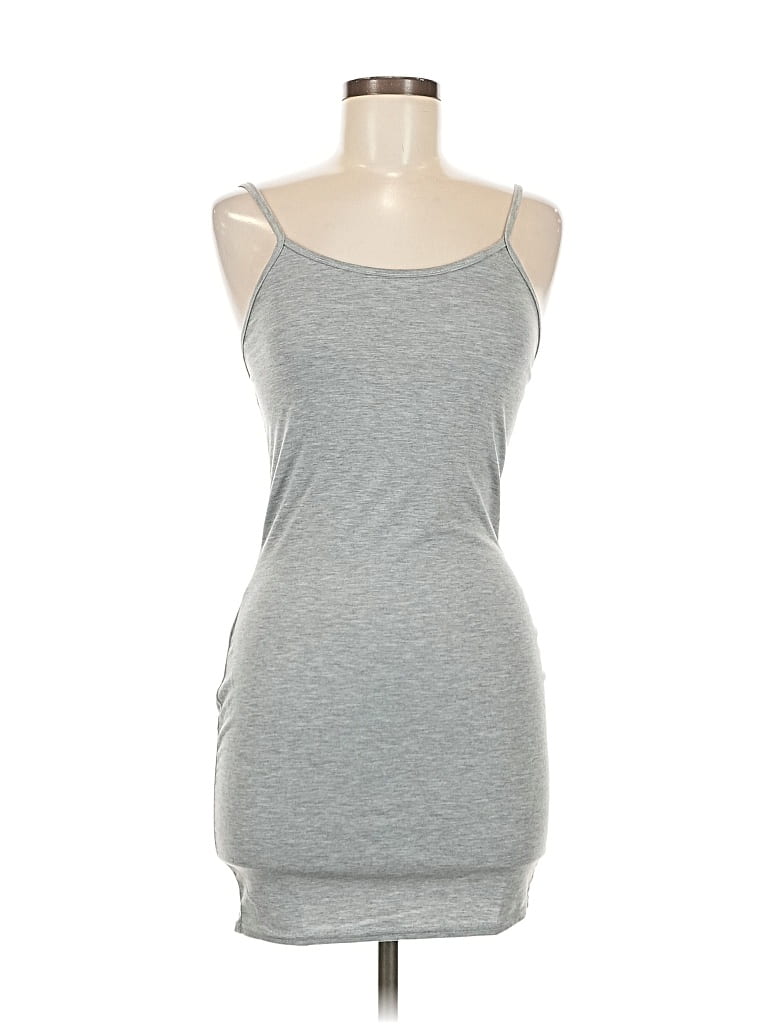 Pre-owned Prettylittlething Casual Dress In Gray