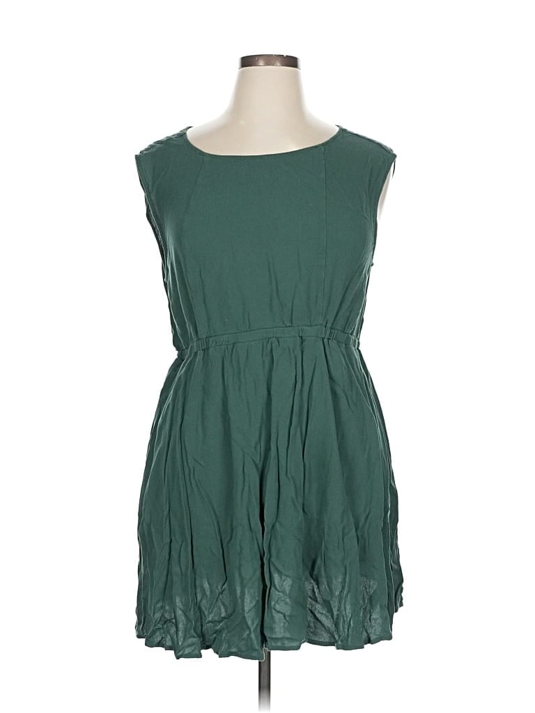 Pre-owned Torrid Casual Dress In Green