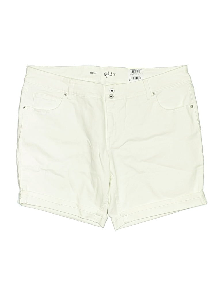 Style & Co Shorts In White