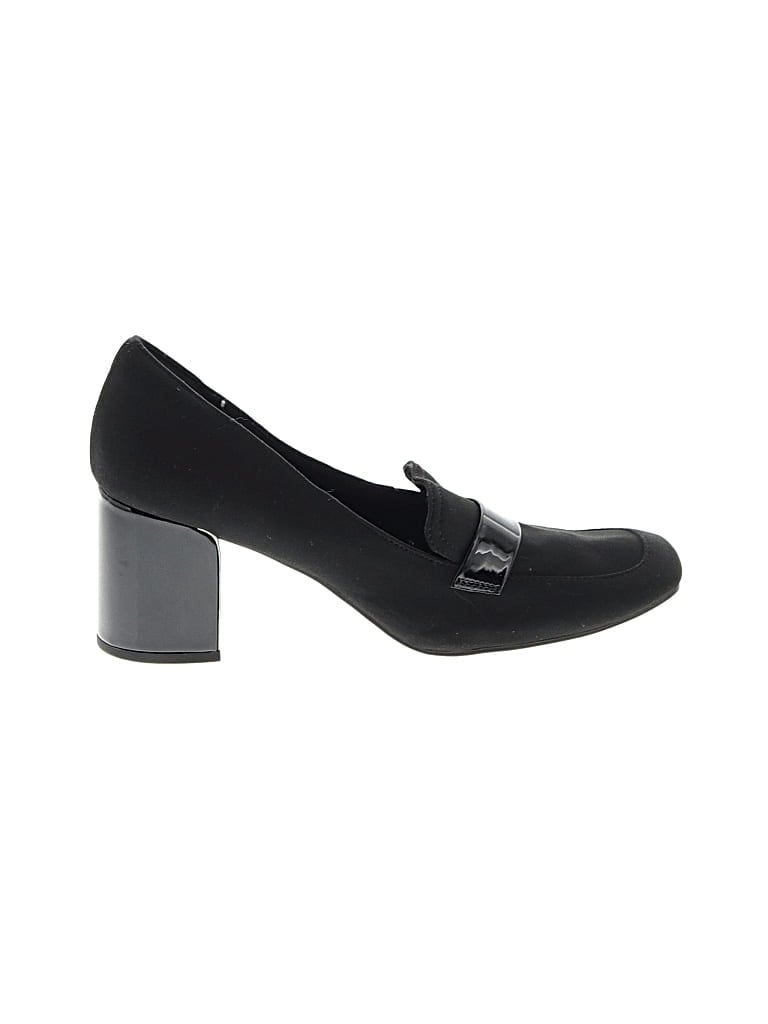 Pre-owned Anne Klein Flats In Black