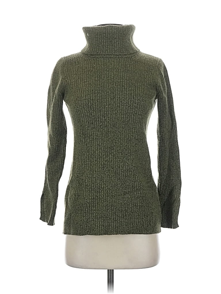 Pre-owned Banana Republic Turtleneck Sweater In Green