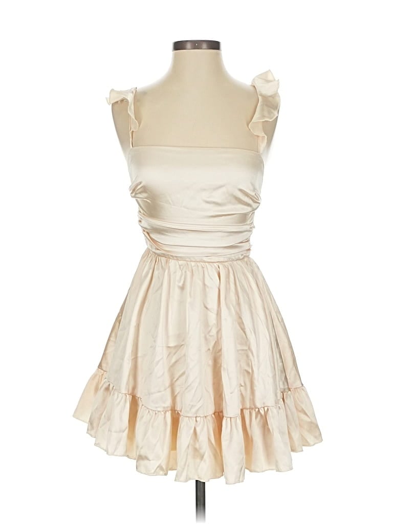 Pre-owned Lucy In The Sky Cocktail Dress In White
