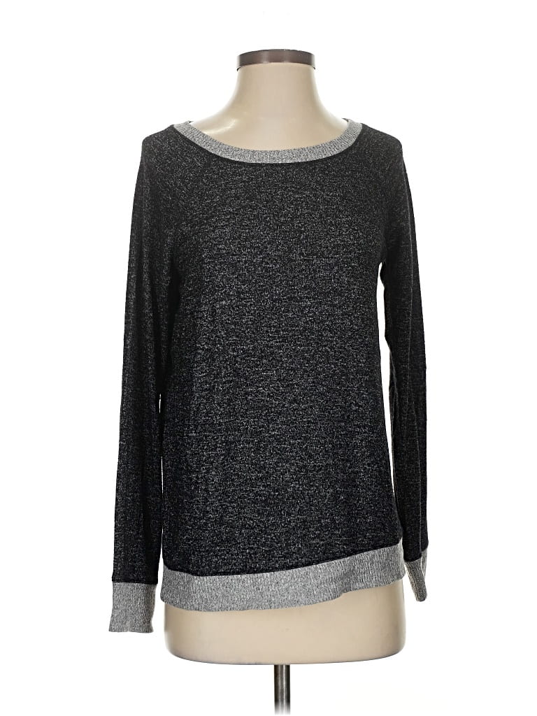 Pre-owned Maurices Long Sleeve T-shirt In Gray