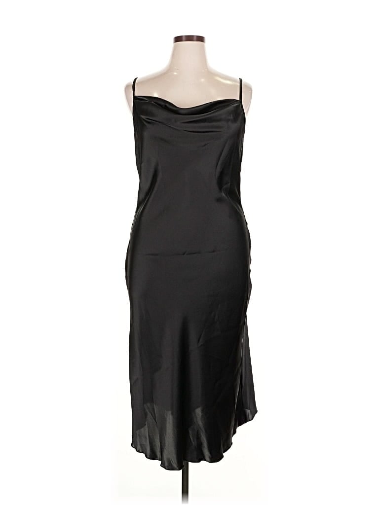 Pre-owned Bebe Cocktail Dress In Black