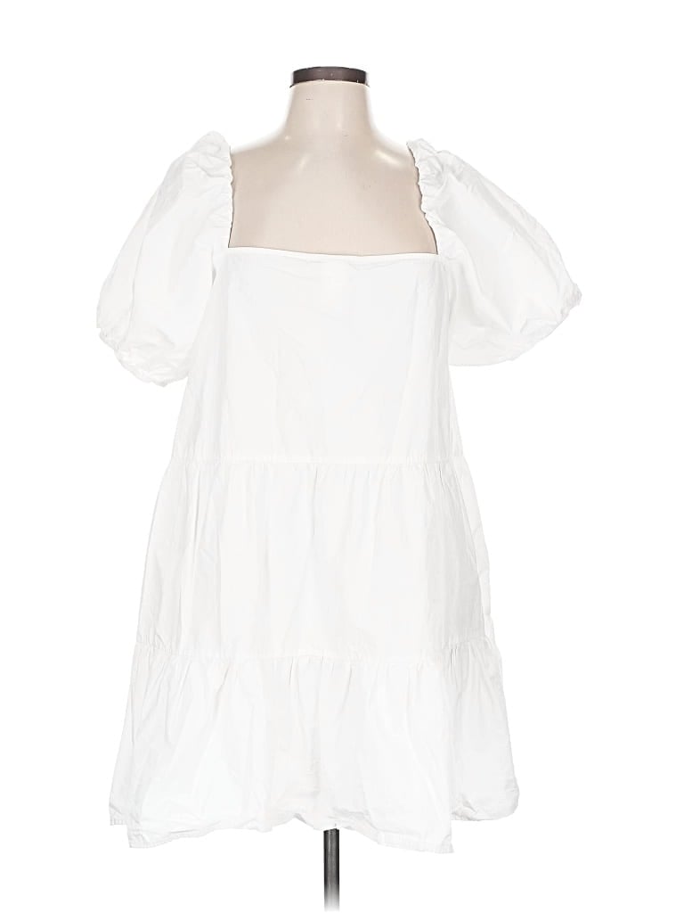 Pre-owned H&m Casual Dress In White