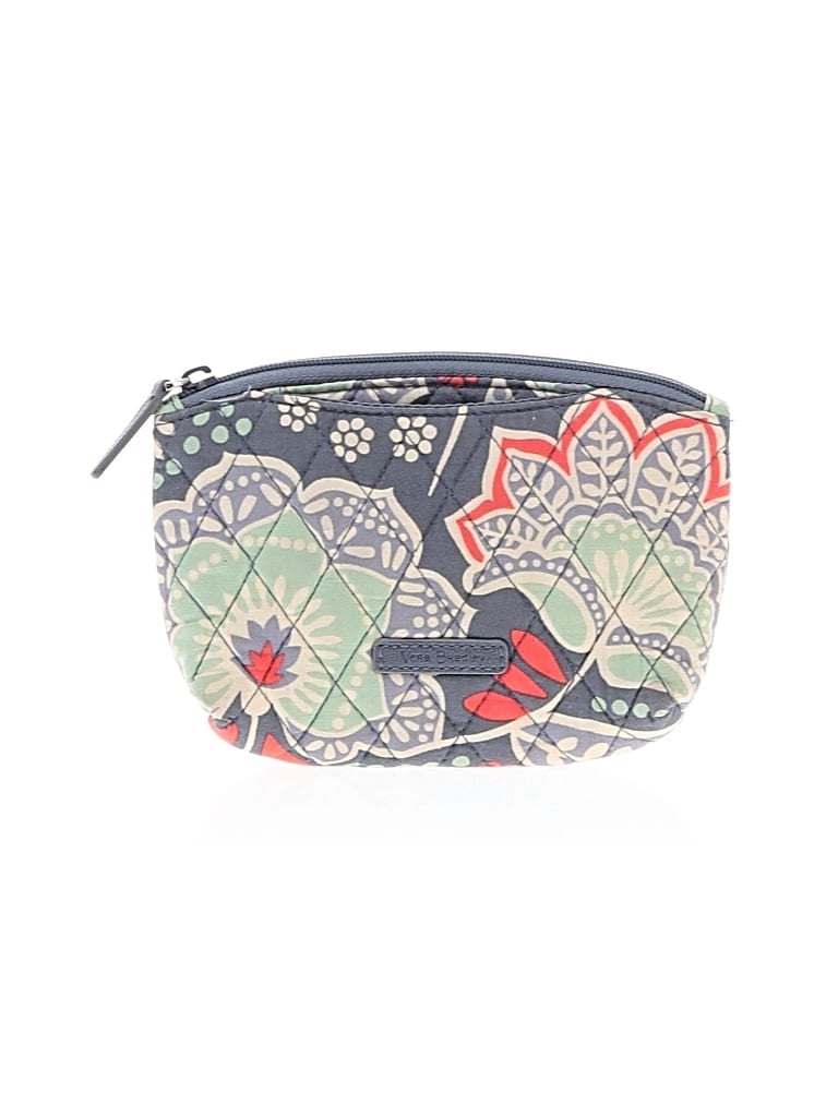 Pre-owned Vera Bradley Makeup Bag In Gray