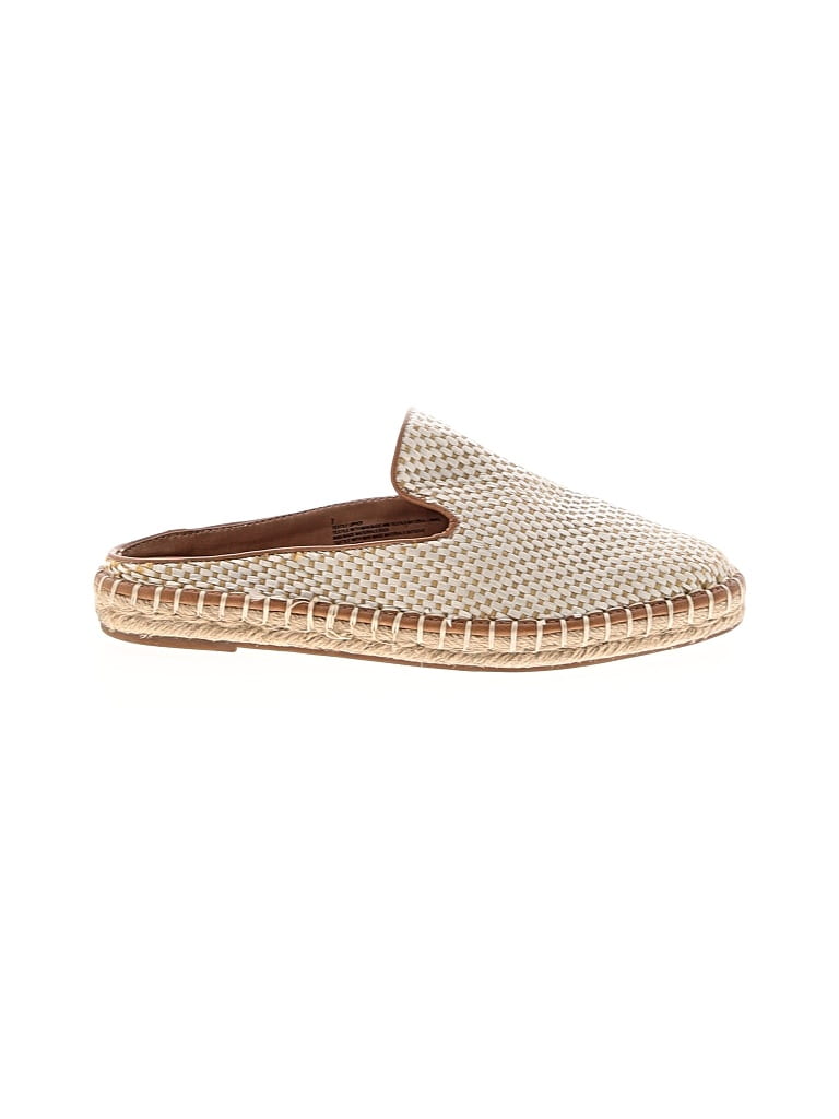 Pre-owned Universal Thread Mule/clog In White