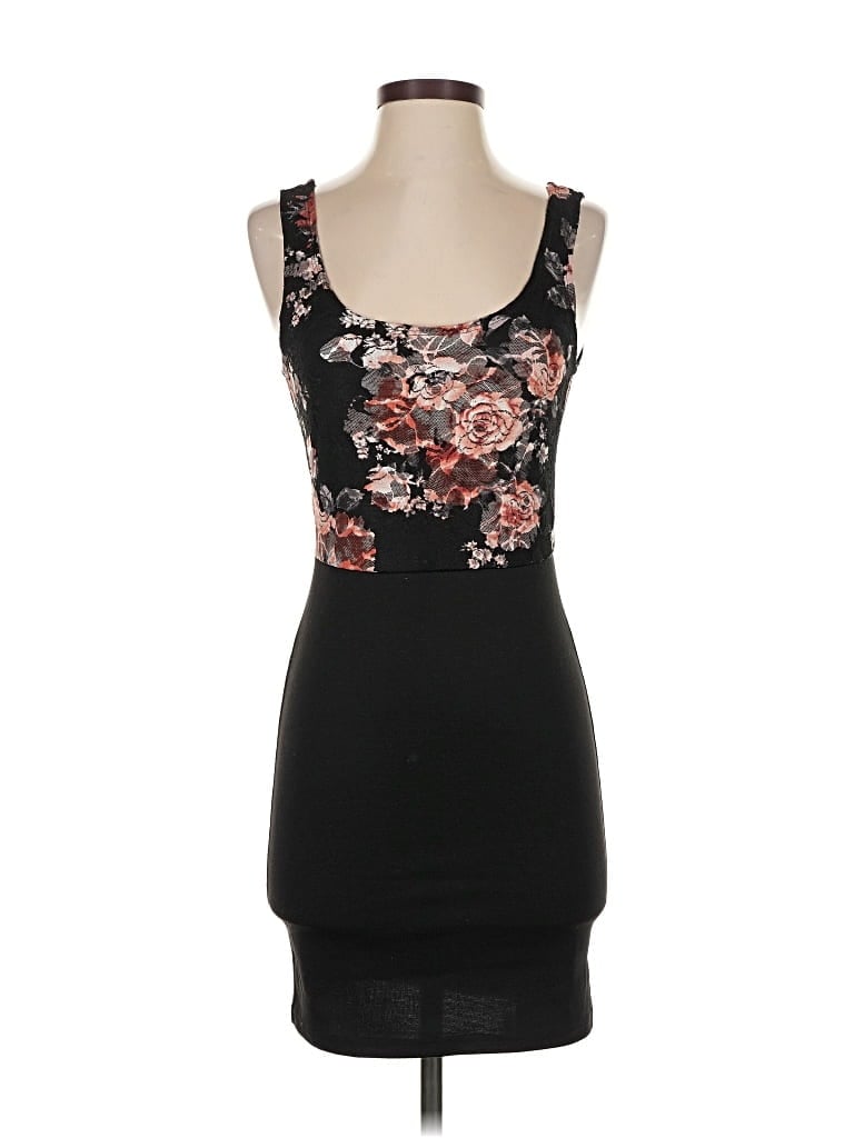 Pre-owned Wet Seal Cocktail Dress In Black