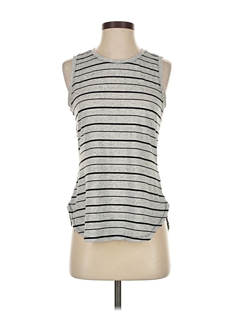Pre-owned Athleta Sleeveless T-shirt In Gray