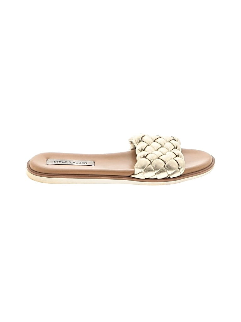 Pre-owned Steve Madden Sandals In Gold