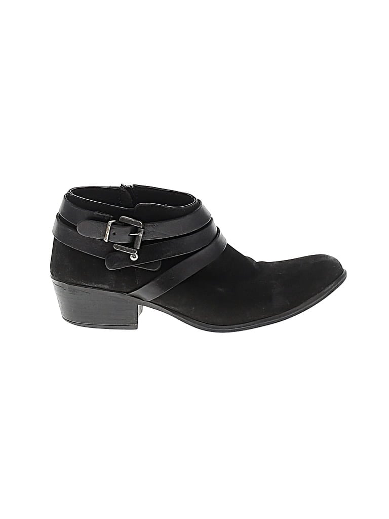 Pre-owned Steve Madden Ankle Boots In Black
