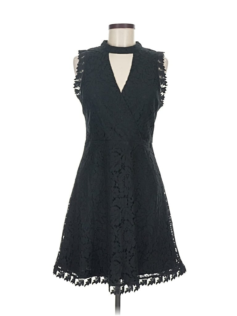 Pre-owned Francesca's Cocktail Dress In Black