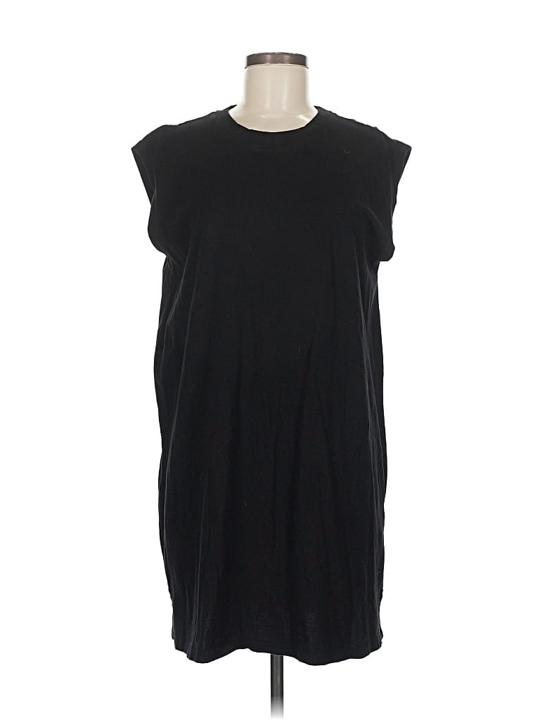 Pre-owned H&m Casual Dress In Black