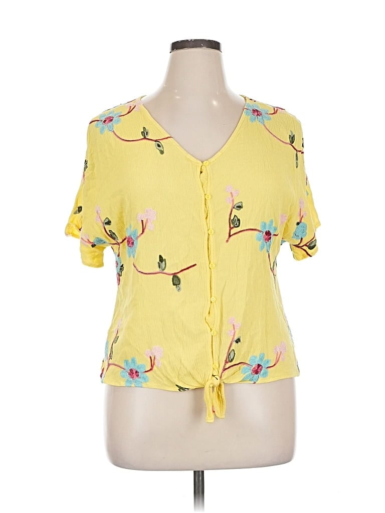 Pre-owned Liv Short Sleeve Blouse In Yellow