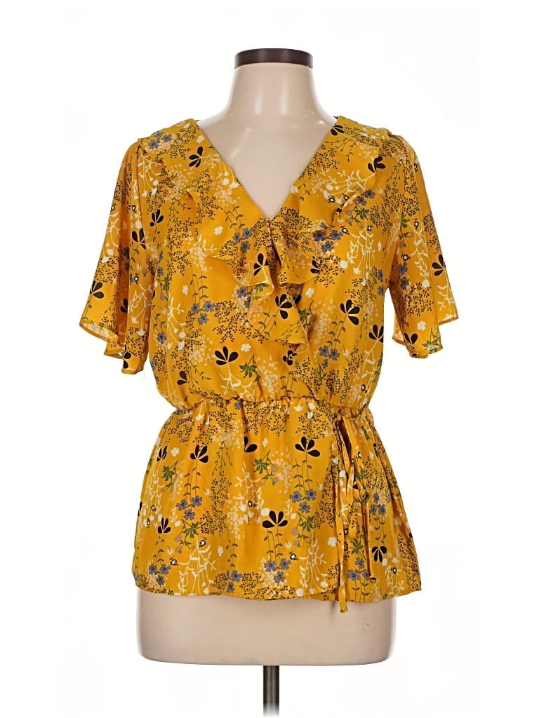 Pre-owned Sienna Sky Short Sleeve Blouse In Yellow