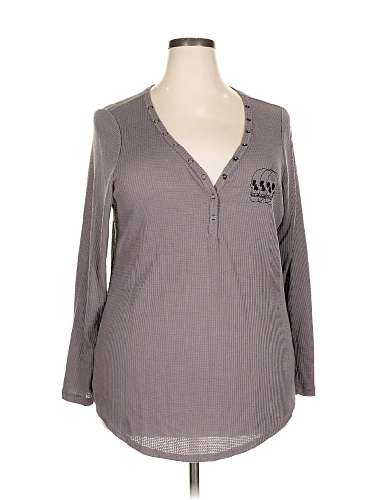 Pre-owned Torrid Long Sleeve Henley Shirt In Gray