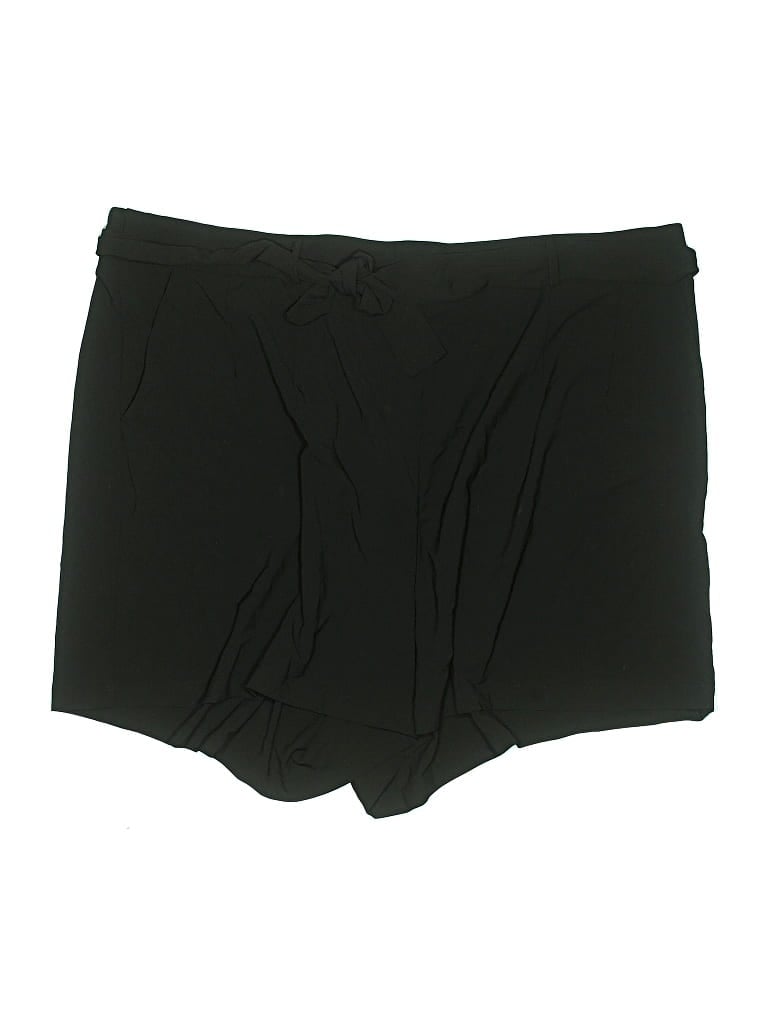 Pre-owned Torrid Shorts In Black