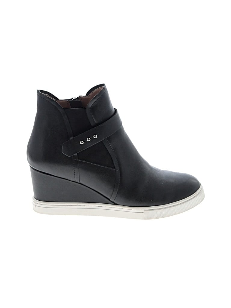 Pre-owned Linea Paolo Ankle Boots In Black