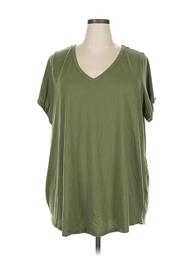 Pre-owned Torrid Short Sleeve T-shirt In Green