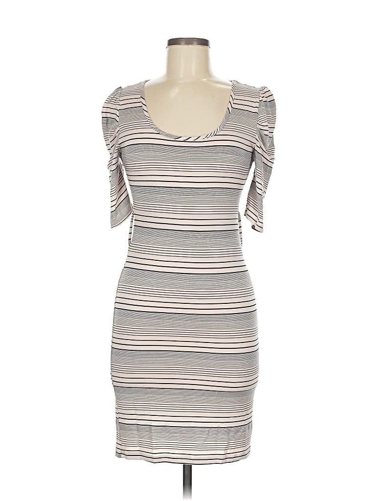 Pre-owned Rue21 Casual Dress In Gray