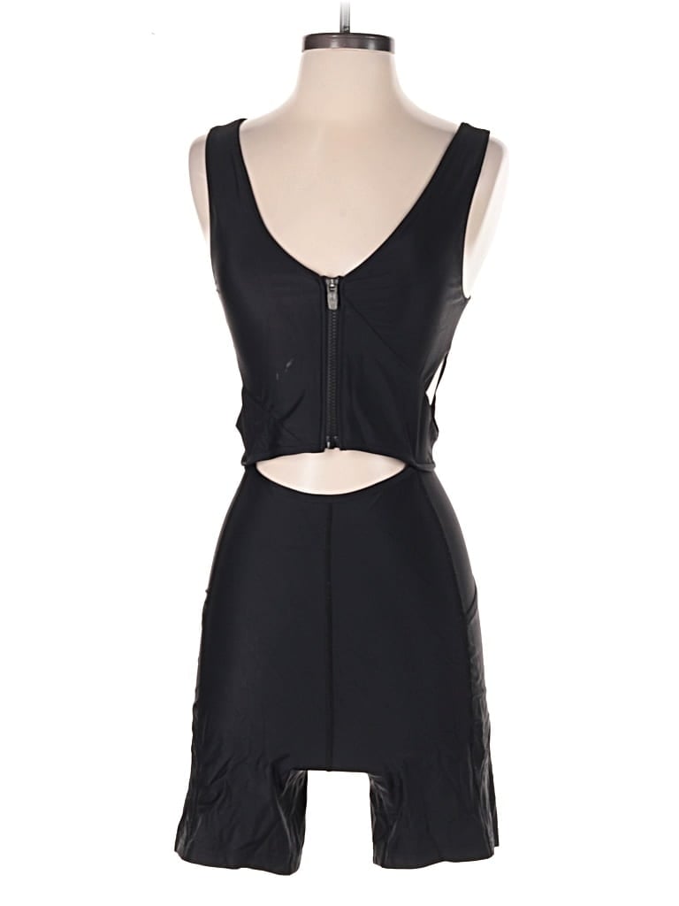 Pre-owned Outdoor Voices Romper In Black