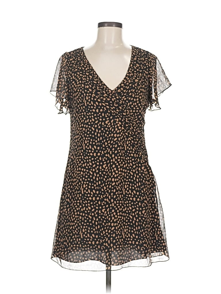 Pre-owned Urban Outfitters Casual Dress In Brown