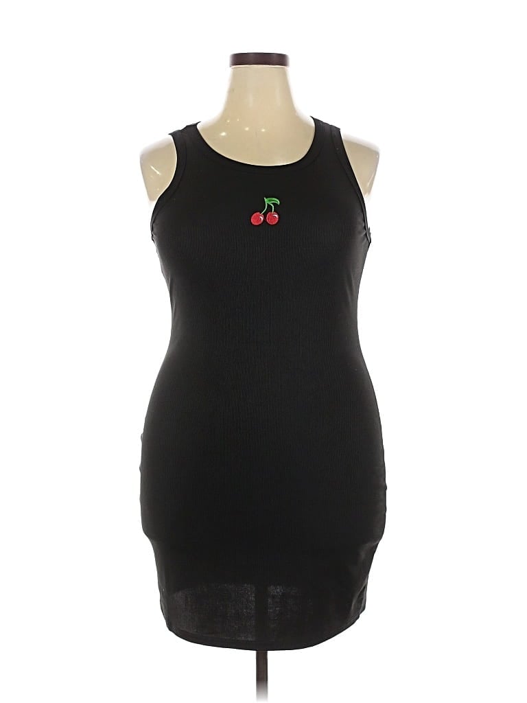 Pre-owned Bloomchic Cocktail Dress In Black