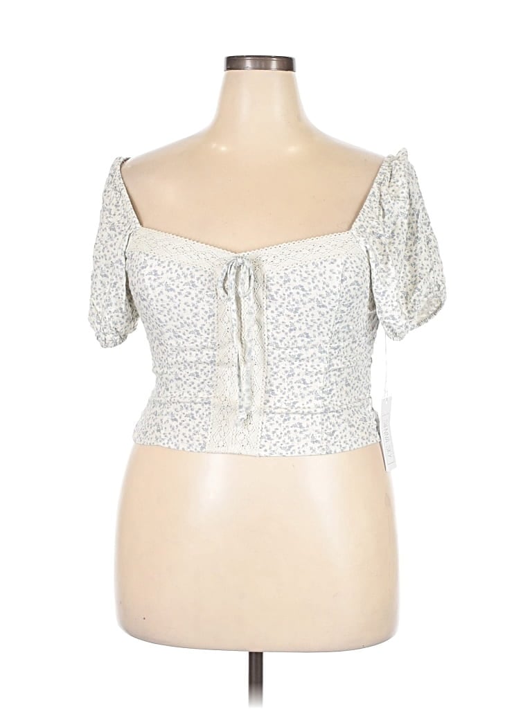 Sienna Sky Short Sleeve Top Silver Sweetheart Neckline Tops In Gray