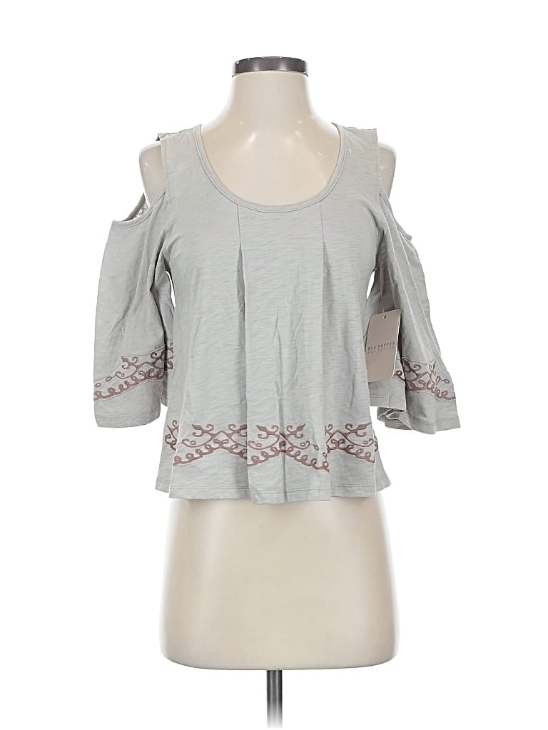 Pre-owned Blu Pepper 3/4 Sleeve Top Gray Cold Shoulder Neckline Tops