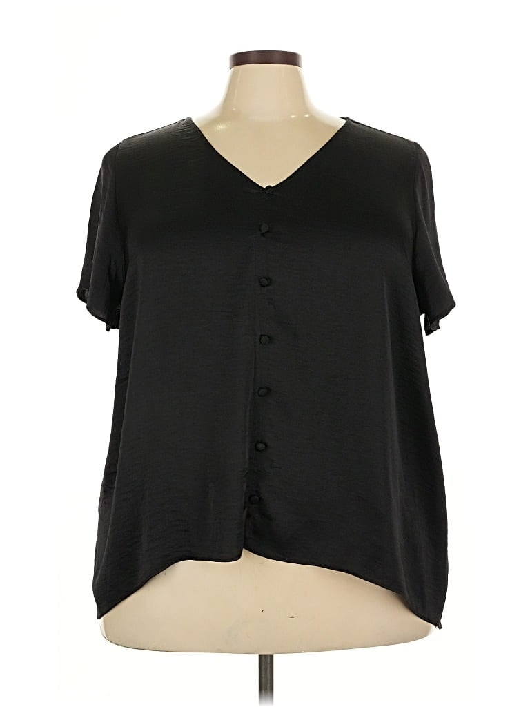 Pre-owned Torrid Short Sleeve Blouse In Black