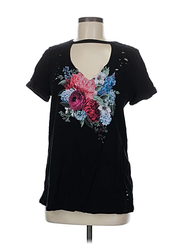 Pre-owned Torrid Short Sleeve T-shirt In Black