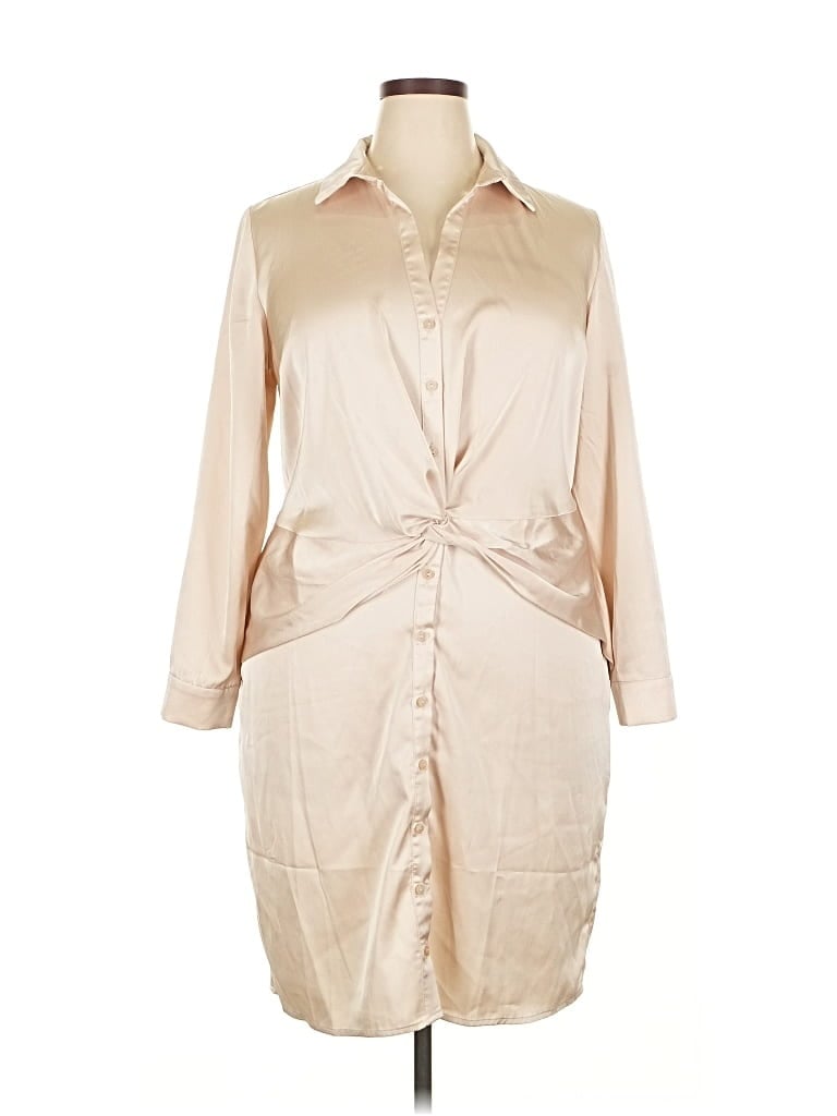 Pre-owned Olive & Oak Casual Dress In Brown