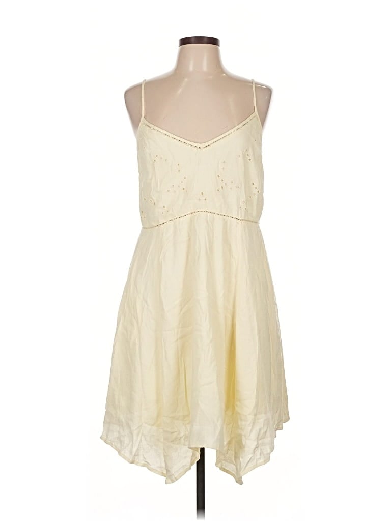 Pre-owned Abercrombie & Fitch Casual Dress In White