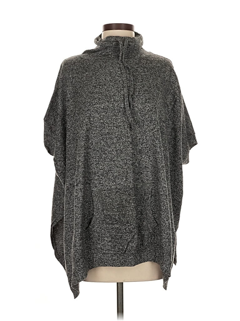 Pre-owned Gap Body Poncho In Gray
