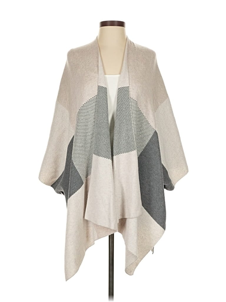 Pre-owned Sioni Poncho In Gray