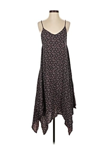 En Creme Casual Dress (view 1)