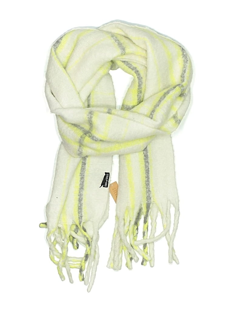 Steve Madden Scarf In White