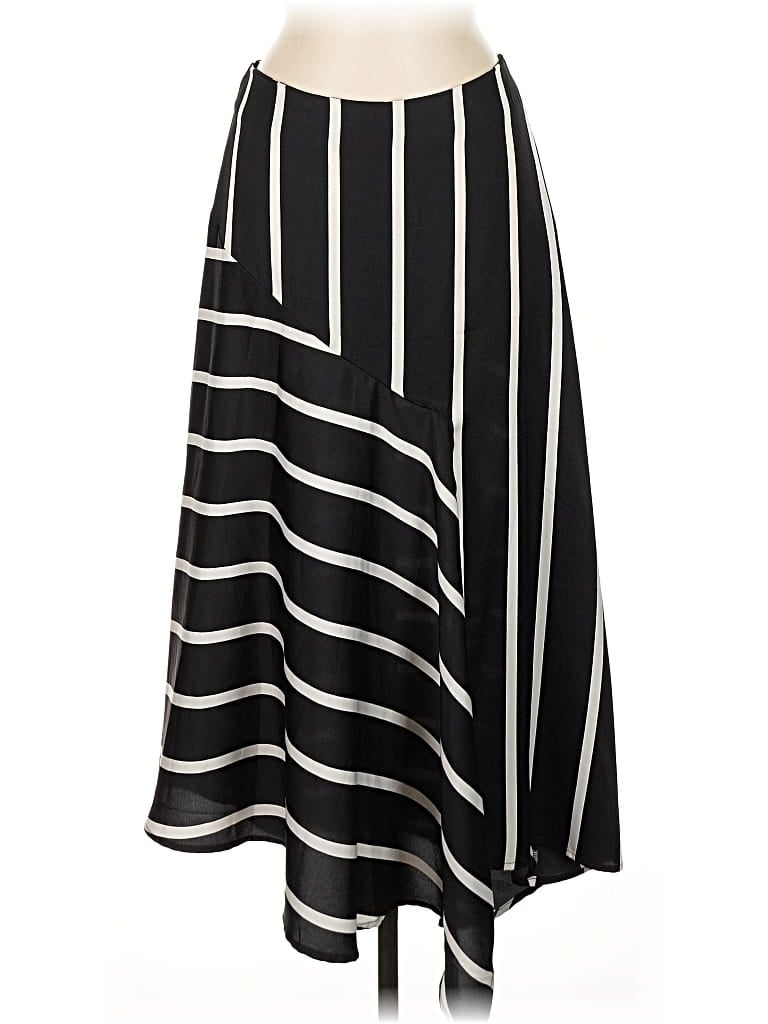 Pre-owned Who What Wear Casual Skirt In Black