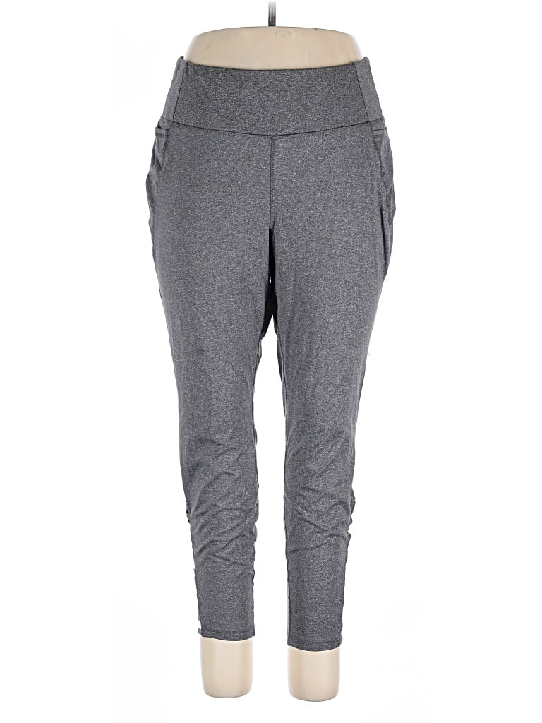 Pre-owned Livi Active Pants In Gray