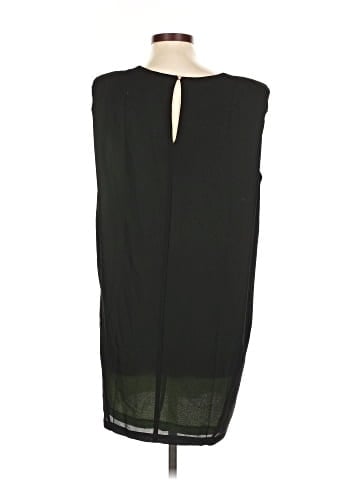 Line & Dot Sleeveless Top (view 2)