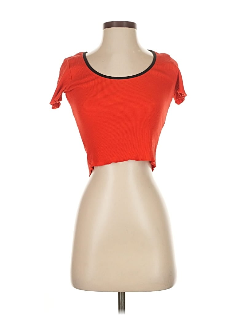 Pre-owned Trafaluc By Zara Short Sleeve T-shirt In Red