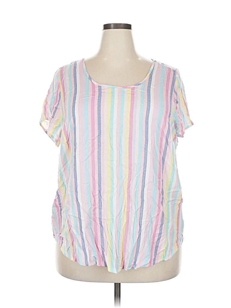 Pre-owned Torrid Short Sleeve T-shirt In Pink