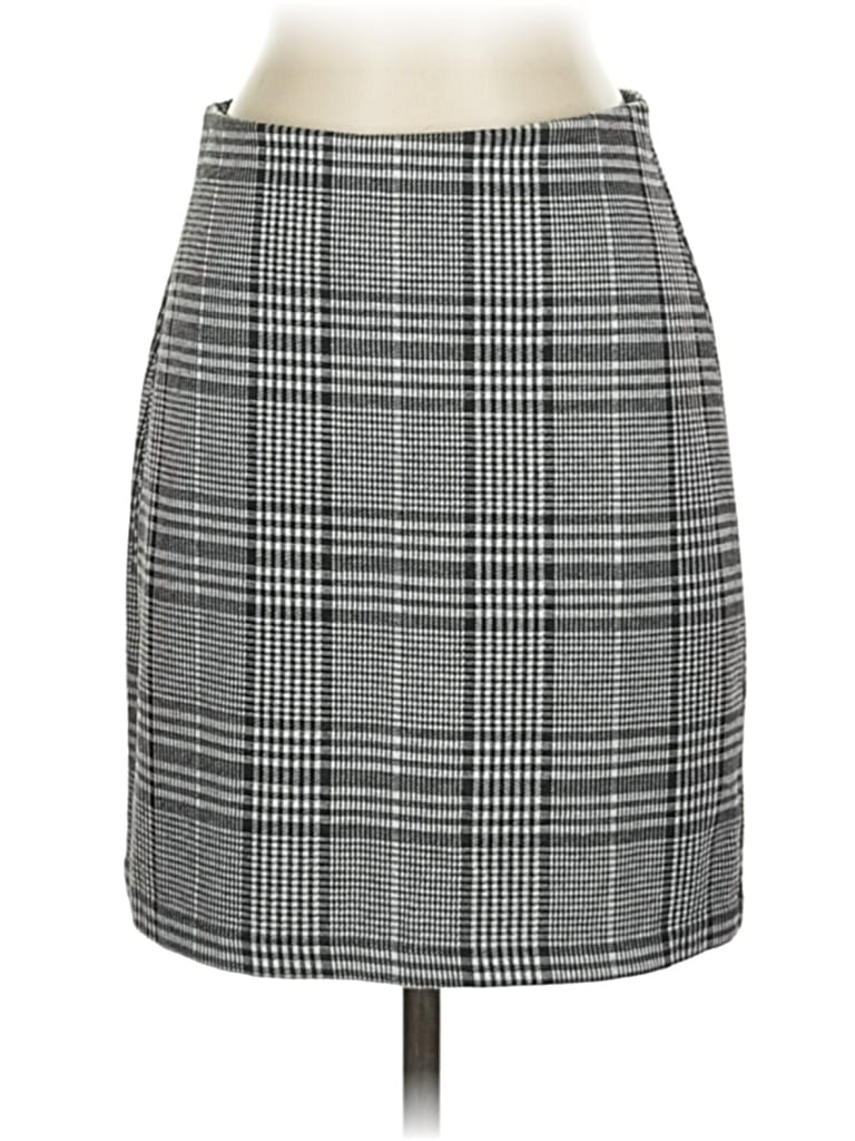 Pre-owned Divided By H&m Casual Skirt In Gray