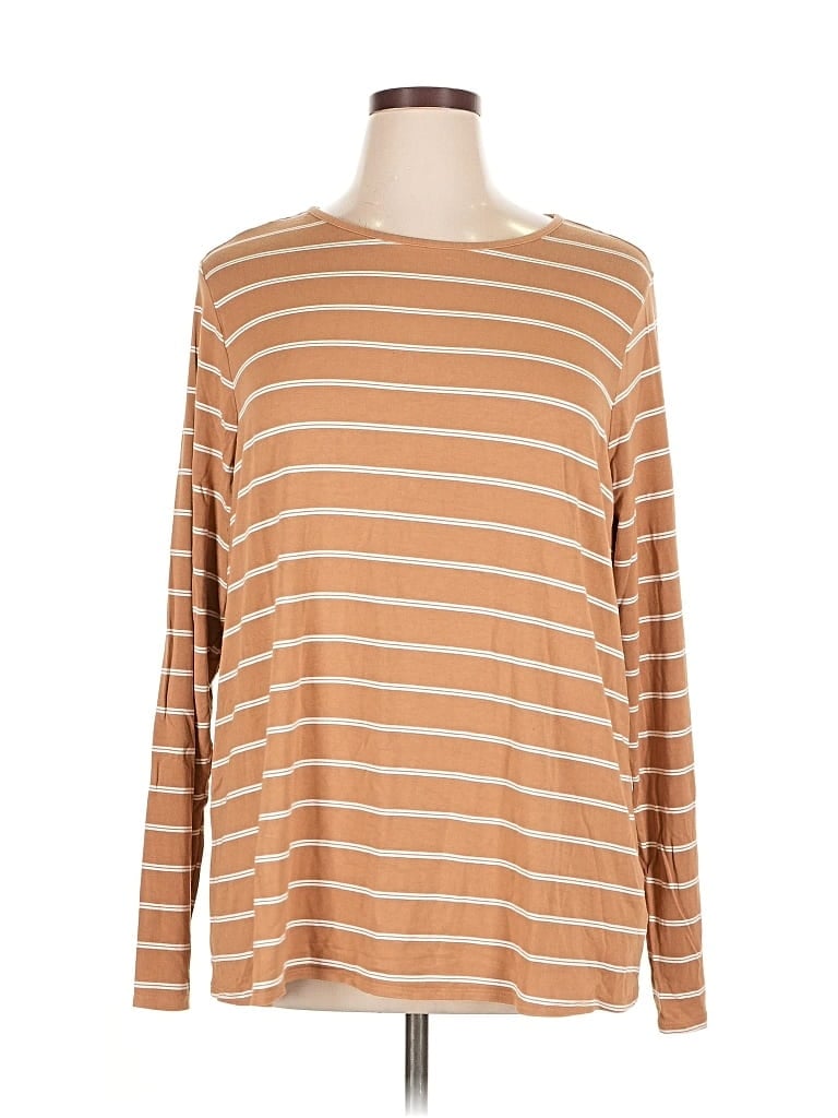 Pre-owned Old Navy Long Sleeve T-shirt In Brown